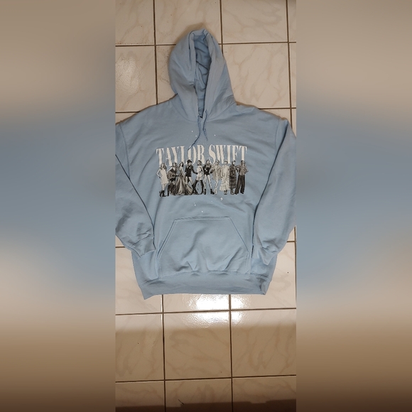 Taylor Swift Hoody - Picture 4 of 6